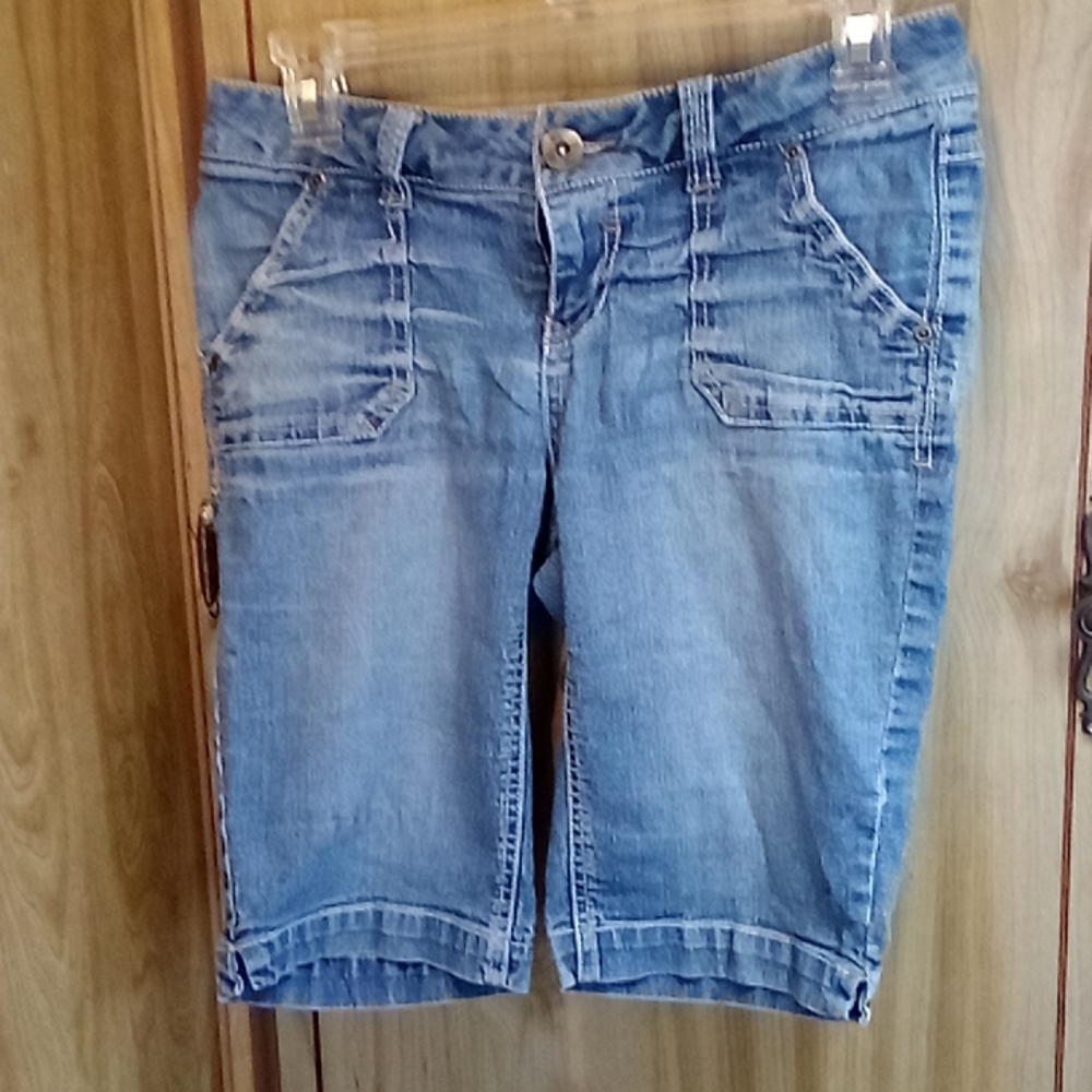 So Peddle Pusher Shorts